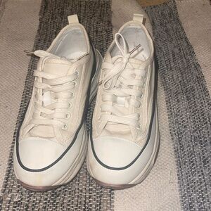 Cream and navy blue platform canvas sneakers